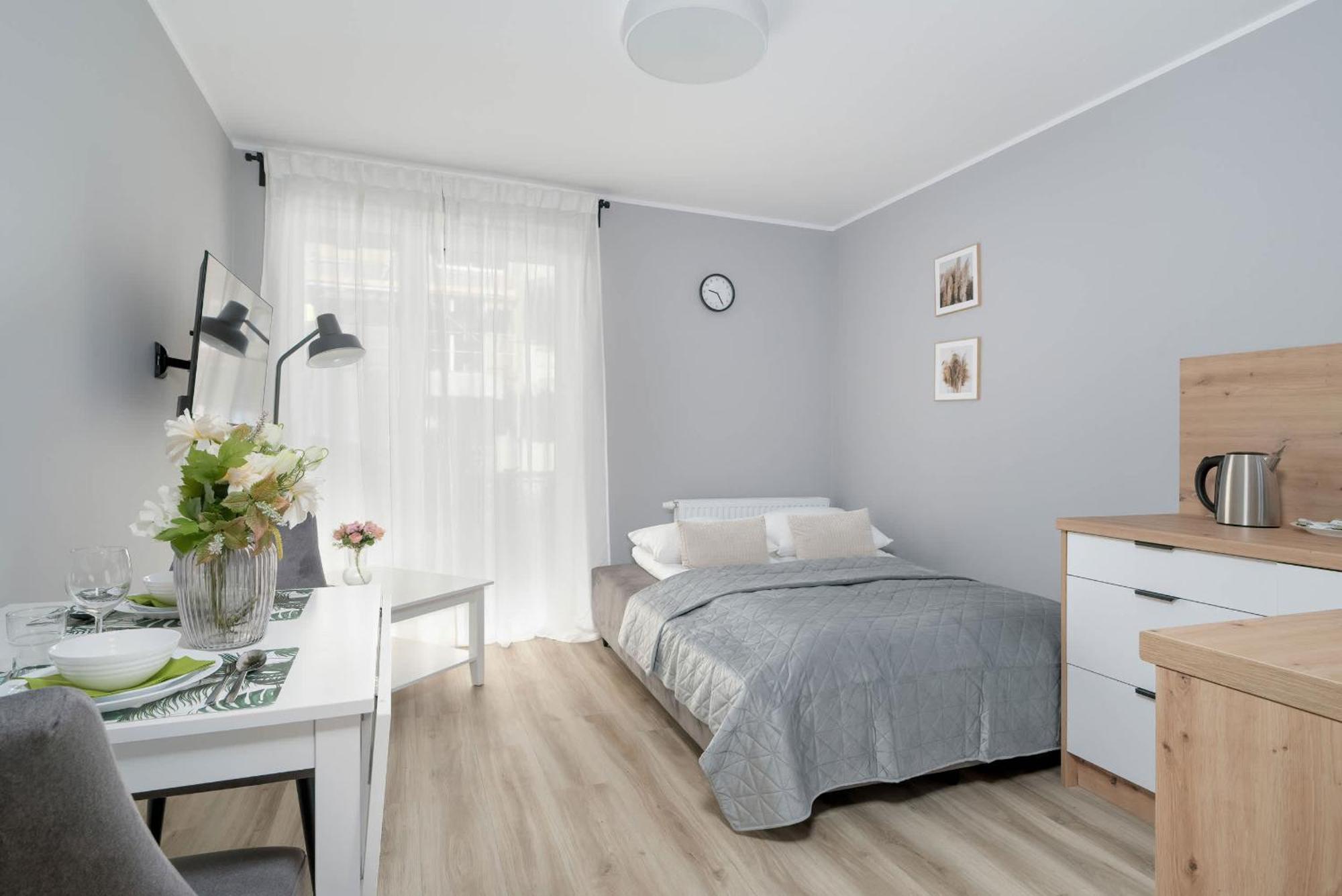 Jasny & Elegancki Typu Z Tarasem By Renters Apartment