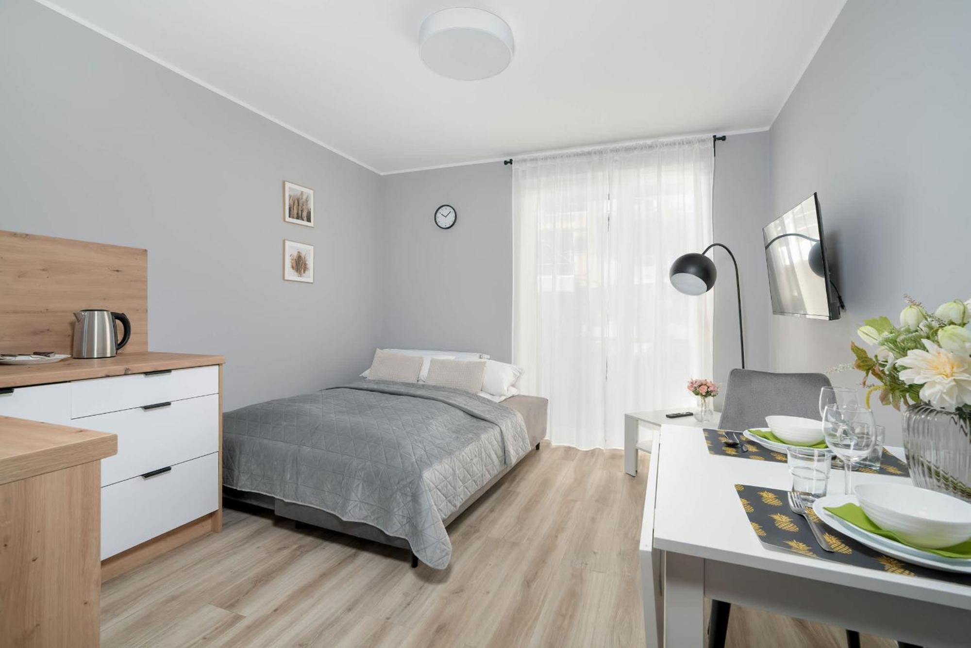 Apartment Jasny & Elegancki Typu Z Tarasem By Renters